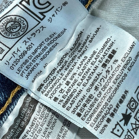 *Levi Strauss 505 Straight Regular Fit Blue Jeans         (#4) - Picture 8 of 13